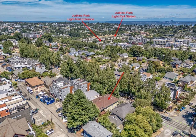 Photo 3 of Single family home for sale at 2021 15th Avenue S, Seattle, WA 98144 | MLS# NWM2555036 | Listing updated on 2026-09-29