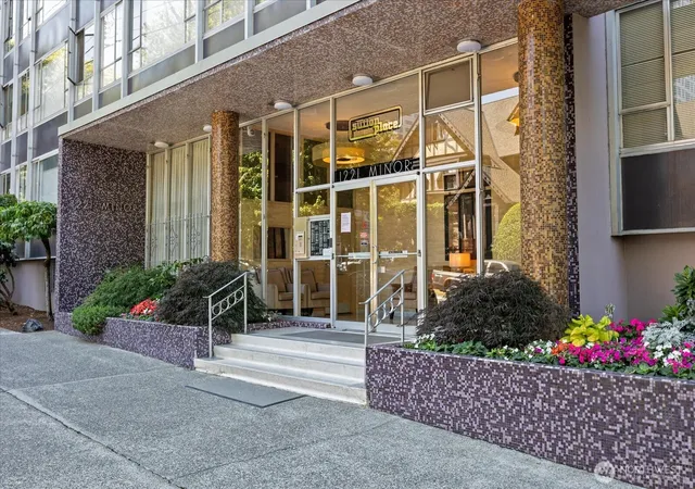 Photo 1 of Sale Pending at 1221 Minor Ave #803, Seattle, WA 98101 | MLS# NWM2555113 | Listing updated on 2026-09-25