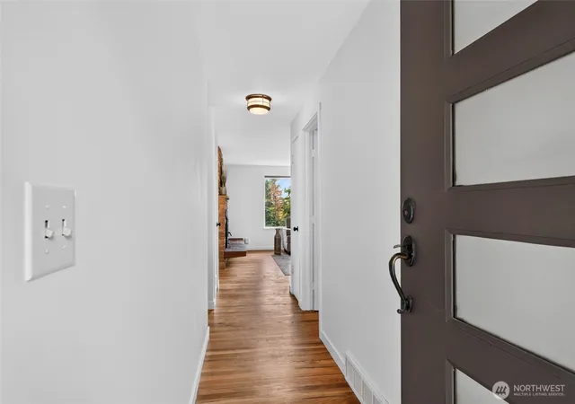 Photo 3 of Sale Pending at 629 SW 3rd Place, Renton, WA 98057 | MLS# NWM2555118 | Listing updated on 2026-09-17