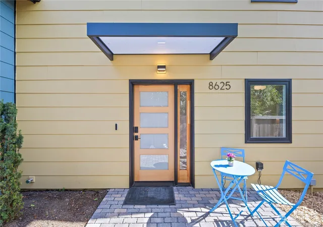Single family home for sale at 8625 30th Avenue SW, Seattle, WA 98126 | MLS# NWM2555445 | Listing updated on 2026-09-30