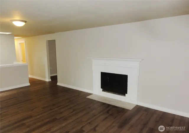 Photo 3 of Single family home for sale at 21627 Se 271st Street, Maple Valley, WA 98038 | MLS# NWM2556093 | Listing updated on 2026-10-01