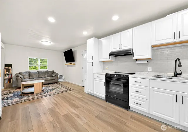 Photo 1 of Manufactured home for sale at 4621 East St #2, Blaine, WA 98230 | MLS# NWM2556104 | Listing updated on 2026-10-02