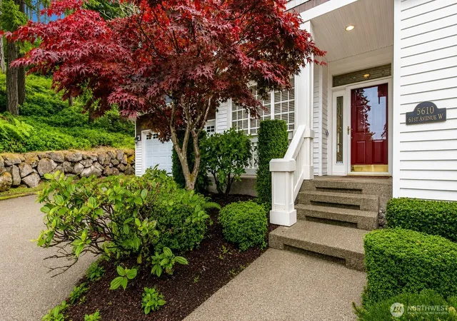 Photo 2 of Single family home for sale at 5610 W 61st Avenue, University Place, WA 98467 | MLS# NWM2556152 | Listing updated on 2026-09-28
