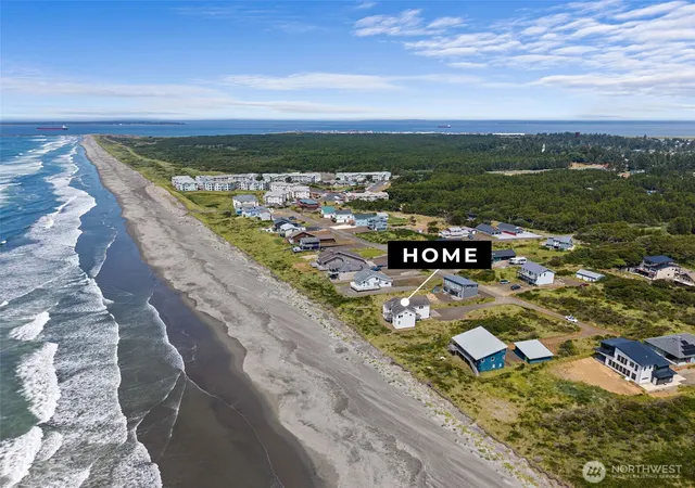 Photo 3 of Sale Pending at 511 Dune Crst Dr, Westport, WA 98595 | MLS# NWM2556291 | Listing updated on 2026-09-26