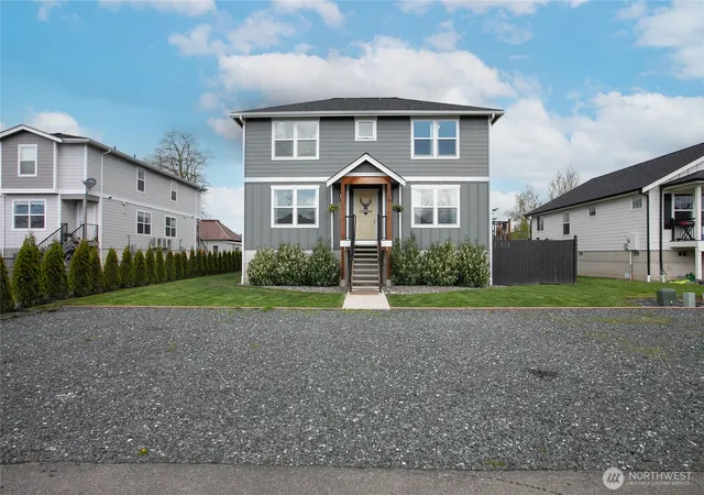 Photo 2 of Single family home for sale at 226 Morton St, Sumas, WA 98295 | MLS# NWM2556545 | Listing updated on 2026-09-18