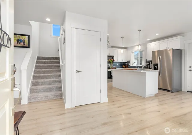 Photo 3 of Single family home for sale at 226 Morton St, Sumas, WA 98295 | MLS# NWM2556545 | Listing updated on 2026-09-18
