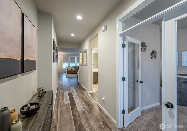 Photo 4 of Sale Pending at 412 NE L St, Quincy, WA 98848 | MLS# NWM2556734 | Listing updated on 2026-09-23