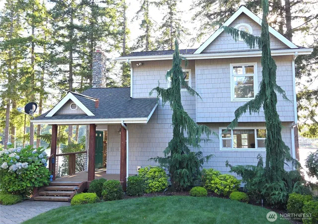 Photo 2 of Single family home for sale at 232 E Libby Rd W, Shelton, WA 98584 | MLS# NWM2557189 | Listing updated on 2026-09-26