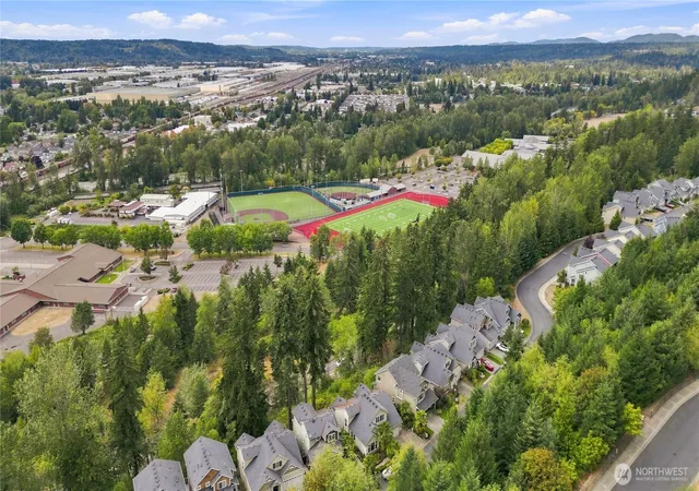 Photo 4 of Single family home for sale at 409 SE 50th Street, Auburn, WA 98092 | MLS# NWM2557194 | Listing updated on 2026-09-22