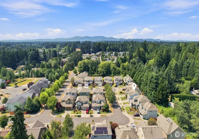 Photo 4 of Sale Pending at 5023 Black Rock Loop SE, Olympia, WA 98501 | MLS# NWM2557215 | Listing updated on 2026-09-17