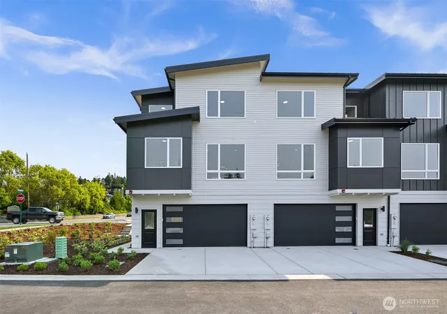 Photo 1 of Townhouse for sale at 219 Prince Ave #104, Bellingham, WA 98226 | MLS# NWM2557361 | Listing updated on 2026-10-02