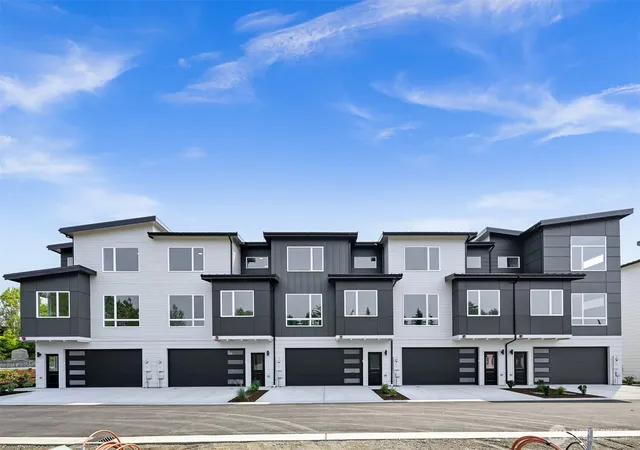 Photo 1 of Townhouse for sale at 219 Prince Ave #103, Bellingham, WA 98226 | MLS# NWM2557366 | Listing updated on 2026-09-17
