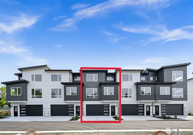 Photo 2 of Townhouse for sale at 219 Prince Ave #103, Bellingham, WA 98226 | MLS# NWM2557366 | Listing updated on 2026-09-17