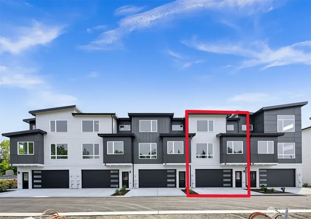 Photo 1 of Townhouse for sale at 219 Prince Ave #102, Bellingham, WA 98226 | MLS# NWM2557369 | Listing updated on 2026-10-02
