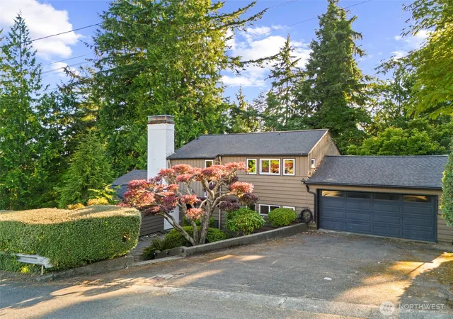 Photo 1 of Sale Pending at 1255 Bel Aire, Aberdeen, WA 98520 | MLS# NWM2557403 | Listing updated on 2026-09-24