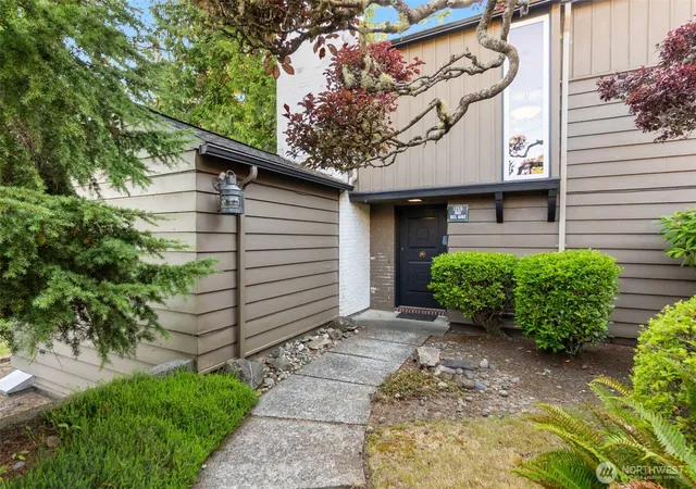Photo 3 of Sale Pending at 1255 Bel Aire, Aberdeen, WA 98520 | MLS# NWM2557403 | Listing updated on 2026-09-24