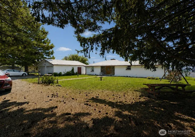 Photo 1 of Single family home for sale at 7 River Rd W, Omak, WA 98841 | MLS# NWM2557449 | Listing updated on 2026-09-17