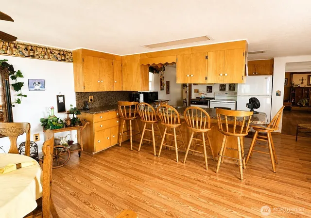 Photo 3 of Single family home for sale at 7 River Rd W, Omak, WA 98841 | MLS# NWM2557449 | Listing updated on 2026-09-17