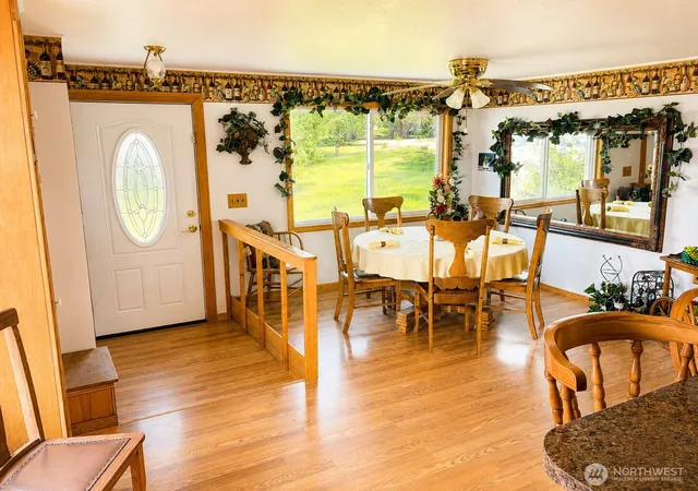 Photo 4 of Single family home for sale at 7 River Rd W, Omak, WA 98841 | MLS# NWM2557449 | Listing updated on 2026-09-17