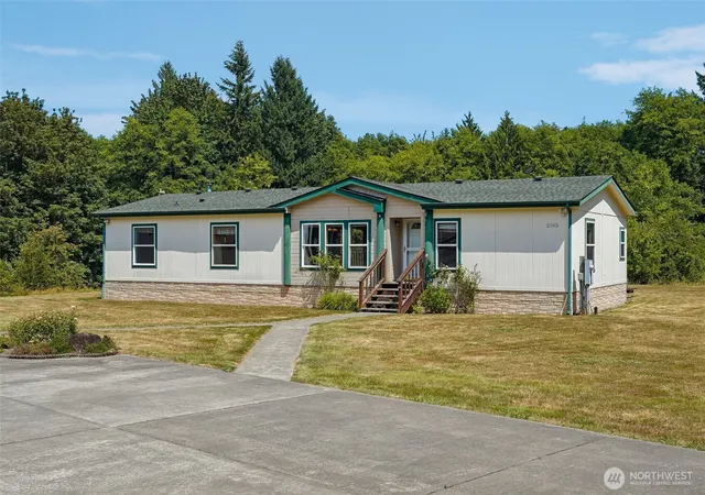 Photo 2 of Sale Pending at 2102 Abernethy Rd Ne, Olympia, WA 98516 | MLS# NWM2557557 | Listing updated on 2026-09-16