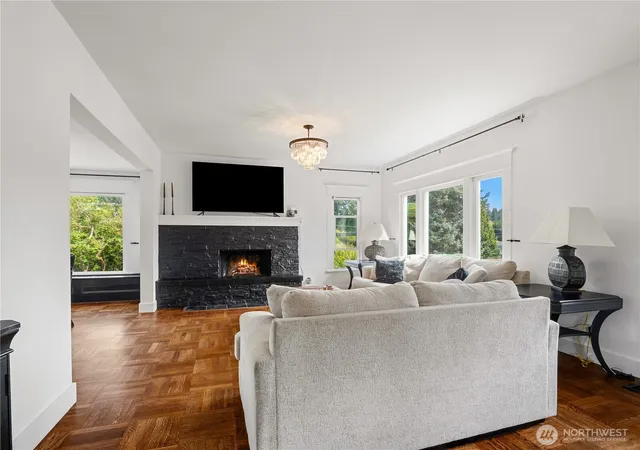 Photo 4 of Single family home for sale at 16427 109th Avenue SE, Renton, WA 98055 | MLS# NWM2557593 | Listing updated on 2026-09-23