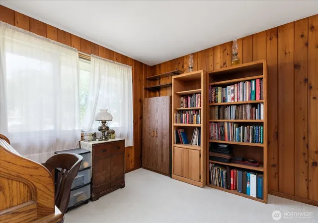 Photo 4 of Sale Pending at 532 SE Pasek St, Oak Harbor, WA 98277 | MLS# NWM2557903 | Listing updated on 2026-09-25