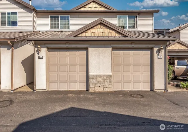 Photo 1 of Townhouse for sale at 418 Se 17th Street #10B, Auburn, WA 98002 | MLS# NWM2557981 | Listing updated on 2026-09-17