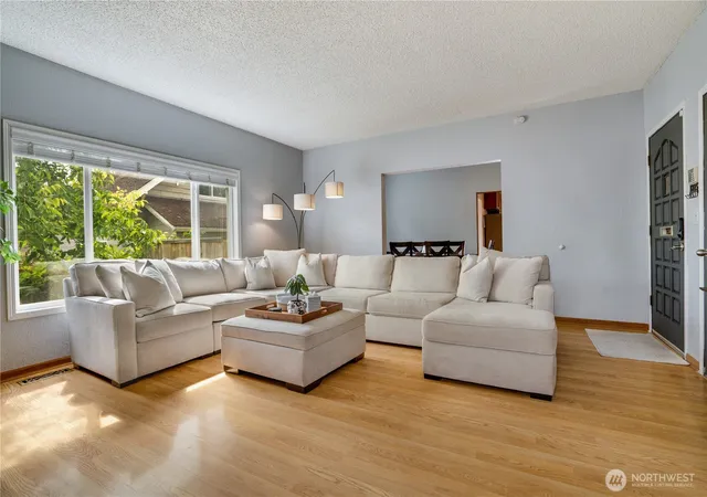 Photo 4 of Single family home for sale at 4408 N 9th Street, Tacoma, WA 98406 | MLS# NWM2558141 | Listing updated on 2026-09-22