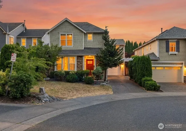 Photo 1 of Single family home for sale at 17252 Ne 119th Way, Redmond, WA 98052 | MLS# NWM2558279 | Listing updated on 2026-09-23