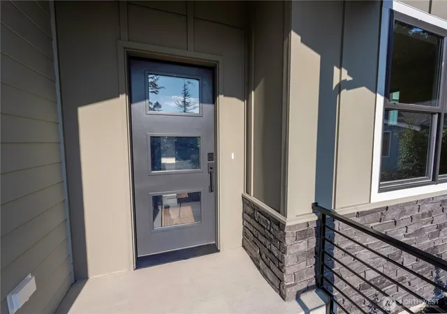 Photo 3 of Single family home for sale at 9060 Sea Mist Ln, Blaine, WA 98230 | MLS# NWM2558473 | Listing updated on 2026-09-26