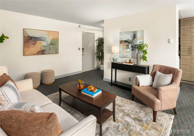 Photo 4 of Condo for sale at 6201 Lake Washington Blvd NE #208, Kirkland, WA 98033 | MLS# NWM2558906 | Listing updated on 2026-09-21