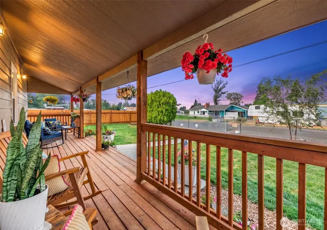 Photo 1 of Single family home for sale at 19412 Adams St Nw, Soap Lake, WA 98851 | MLS# NWM2558994 | Listing updated on 2026-10-01
