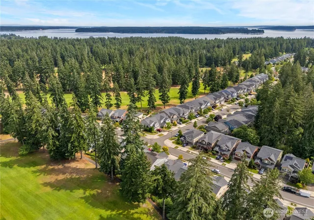 Photo 3 of Single family home for sale at 4335 Dudley Dr Ne, Lacey, WA 98516 | MLS# NWM2559434 | Listing updated on 2026-09-30