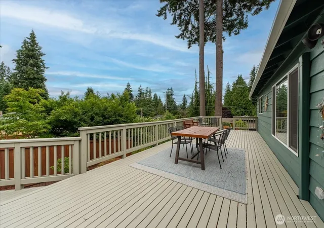 Photo 3 of Single family home for sale at 5027 126th Street Se, Everett, WA 98208 | MLS# NWM2559542 | Listing updated on 2026-09-30