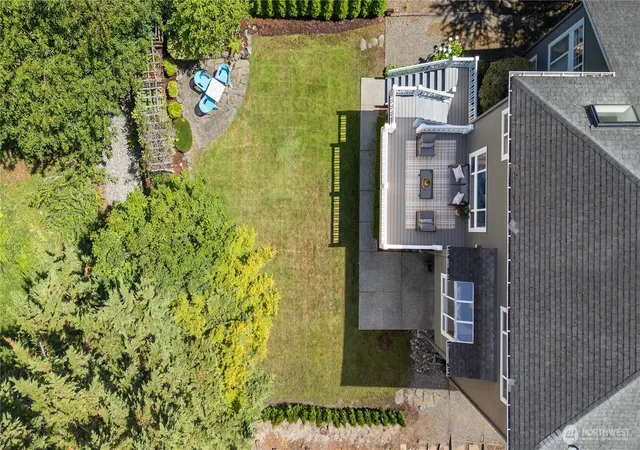 Photo 3 of Single family home for sale at 2605 231st Avenue Se, Sammamish, WA 98075 | MLS# NWM2559614 | Listing updated on 2026-10-02