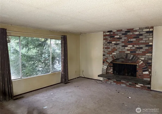 Photo 3 of Single family home for sale at 17628 Palomino Dr, Bothell, WA 98012 | MLS# NWM2559825 | Listing updated on 2026-10-02