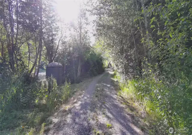 Photo 4 of Land for sale at 940 Heron Dr, Cle Elum, WA 98922 | MLS# NWM2560275 | Listing updated on 2026-09-18