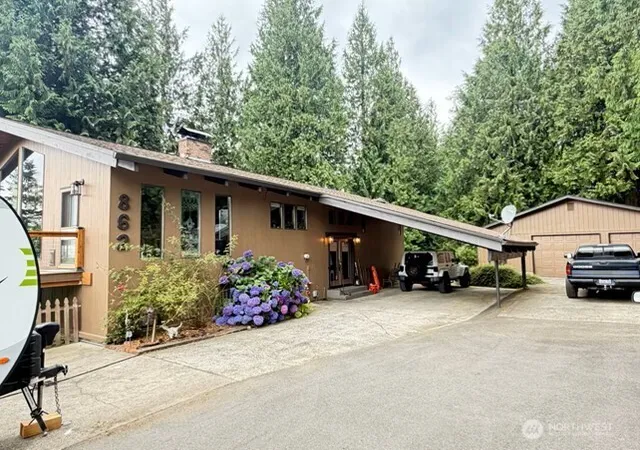 Photo 4 of Single family home for sale at 862 Lone Oak Rd, Longview, WA 98632 | MLS# NWM2560304 | Listing updated on 2026-09-17