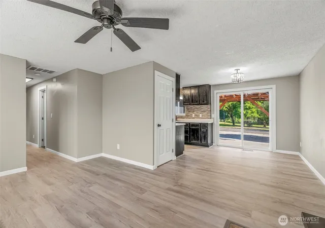 Photo 4 of Sale Pending at 202 Waters Rd, Castle Rock, WA 98611 | MLS# NWM2560354 | Listing updated on 2026-09-17