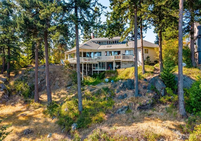 Photo 1 of Single family home for sale at 733 Tillamuk Dr, La Conner, WA 98257 | MLS# NWM2560372 | Listing updated on 2026-09-23