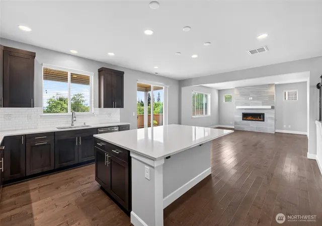 Photo 4 of Single family home for sale at 30160 61st Avenue S, Auburn, WA 98001 | MLS# NWM2560476 | Listing updated on 2026-09-23