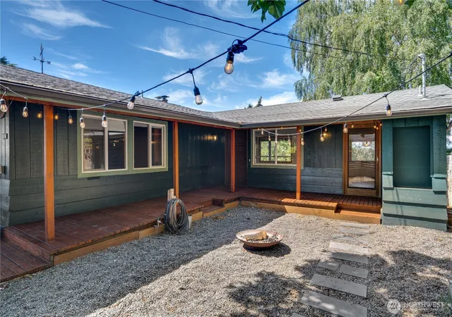 Photo 1 of Sale Pending at 1127 Perry Ave, Bremerton, WA 98310 | MLS# NWM2560610 | Listing updated on 2026-09-16