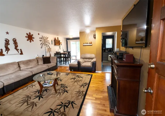 Photo 3 of Single family home for sale at 10609 Se 232nd Street, Kent, WA 98031 | MLS# NWM2560660 | Listing updated on 2026-09-17