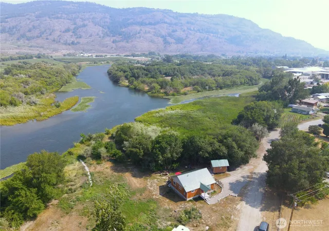 Photo 1 of Single family home for sale at 1511 Alder St, Oroville, WA 98844 | MLS# NWM2560768 | Listing updated on 2026-09-17