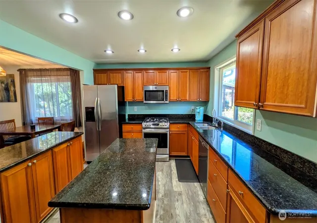 Photo 3 of Single family home for sale at 14611 Meadows Ct E, Tacoma, WA 98445 | MLS# NWM2561032 | Listing updated on 2026-09-17