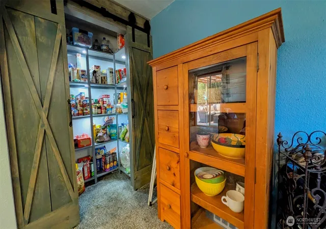 Photo 4 of Single family home for sale at 14611 Meadows Ct E, Tacoma, WA 98445 | MLS# NWM2561032 | Listing updated on 2026-09-17
