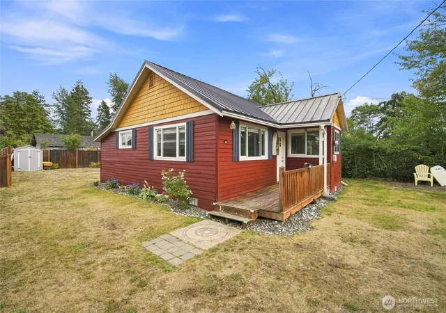Photo 1 of Single family home for sale at 7687 Francis Ln #5, Blaine, WA 98230 | MLS# NWM2561081 | Listing updated on 2026-10-21