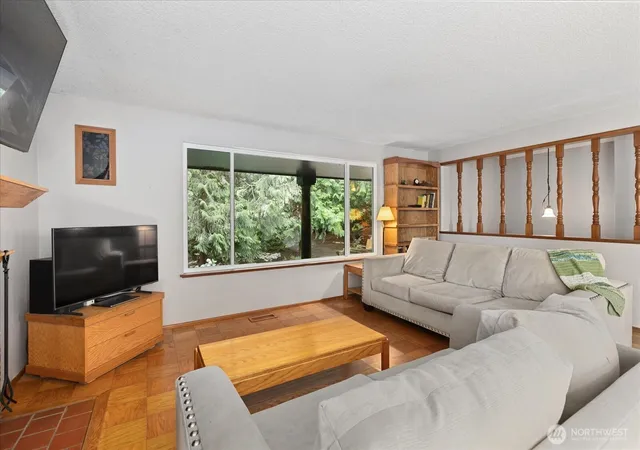 Photo 4 of Sale Pending at 1117 119th Drive SE, Lake Stevens, WA 98258 | MLS# NWM2561225 | Listing updated on 2026-09-22