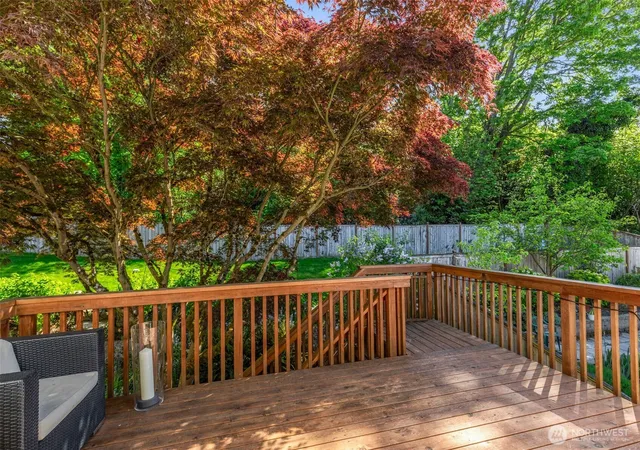 Photo 3 of Single family home for sale at 801 W Barrett St, Seattle, WA 98119 | MLS# NWM2561257 | Listing updated on 2026-09-30