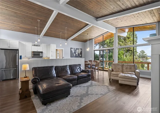 Photo 3 of Single family home for sale at 578 SW Shelley Ln, Oak Harbor, WA 98277 | MLS# NWM2561335 | Listing updated on 2026-09-28